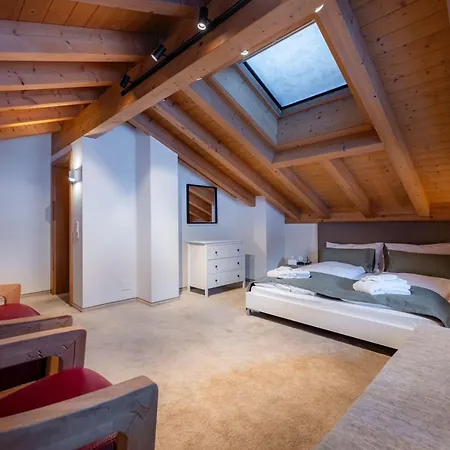 Dağ evi Prival - Majestic Peak 3br *